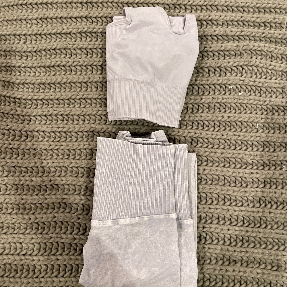 FREE PEOPLE LIGHT GRAY SET! 🖤 🤍